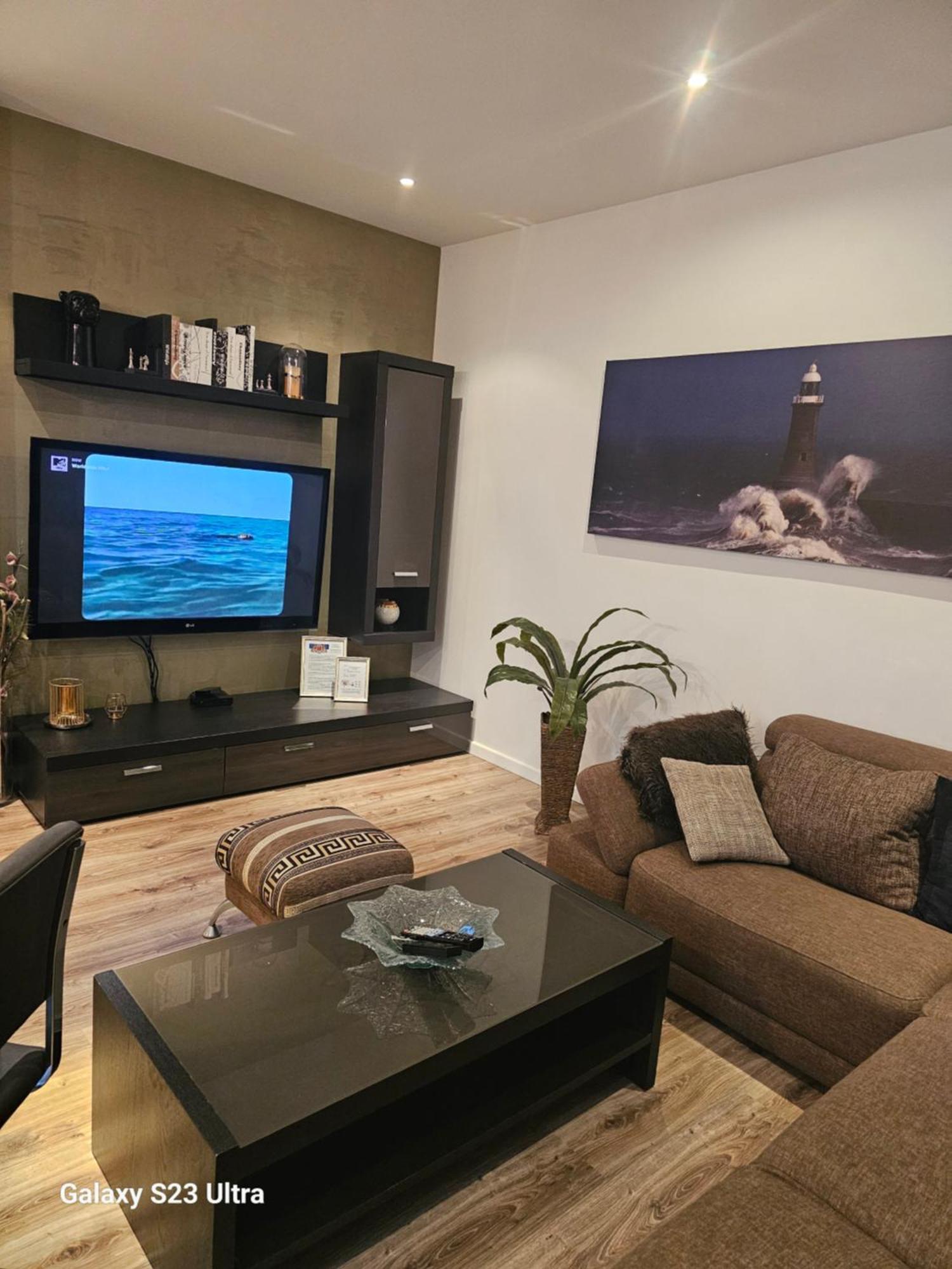 Modern 2 Bedroom Apartment In The City Centre リガ エクステリア 写真